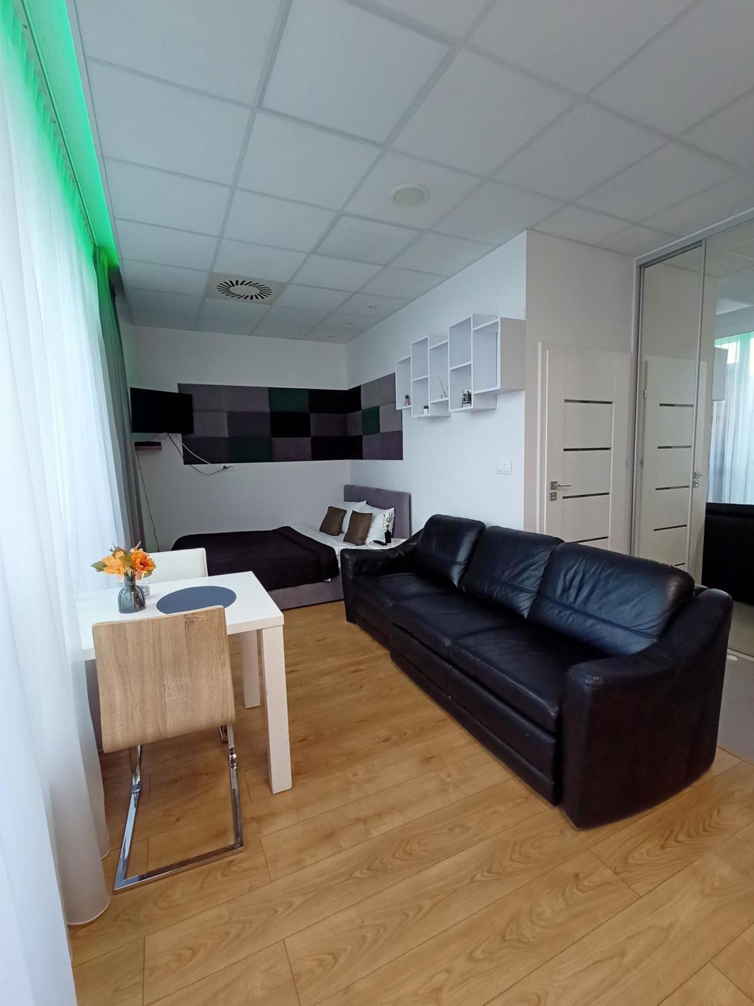 Zlatarooms 401 Apartament Warszawa